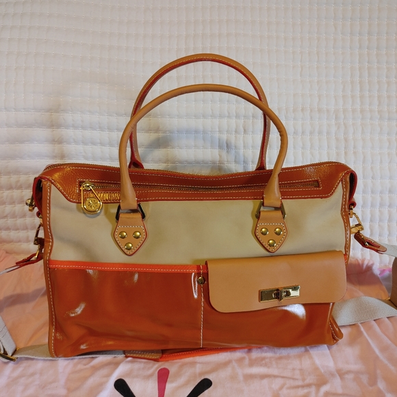 ISSACMIZRAHILIVE - Picture 2 of 8